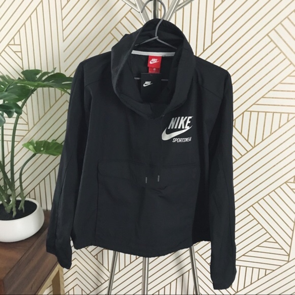 Nike Woven Funnel Neck Pullover Jacket - Picture 5 of 8